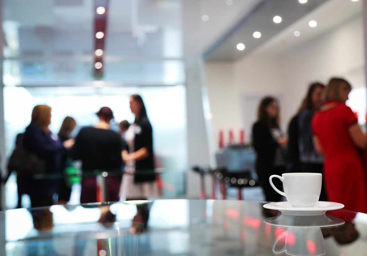 Digitale Kaffeepausen & virtuelle Teamevents: Wie Nähe auch im Homeoffice gelingt